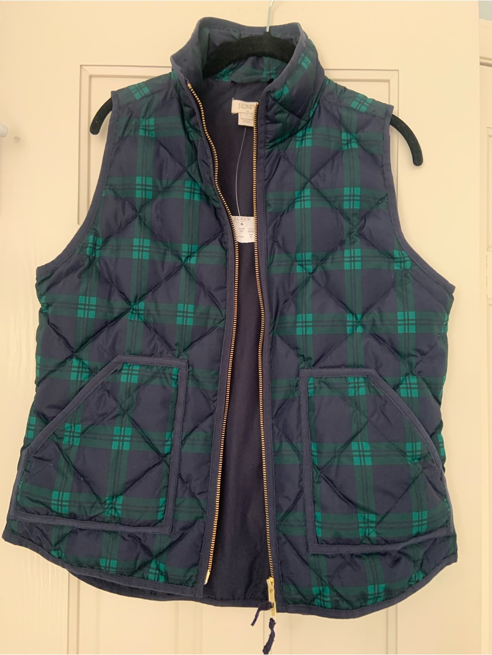 J. Crew Ladies Plaid Quilted Vest with Navy Lining and Gold Zipper NWT Size S